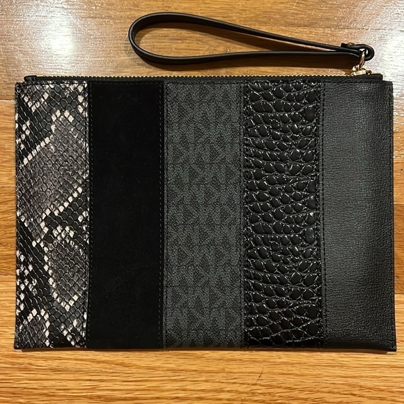 Michael Kors MK Jet Set Travel Zip Clutch Wristlet - Black - Picture 5 of 8